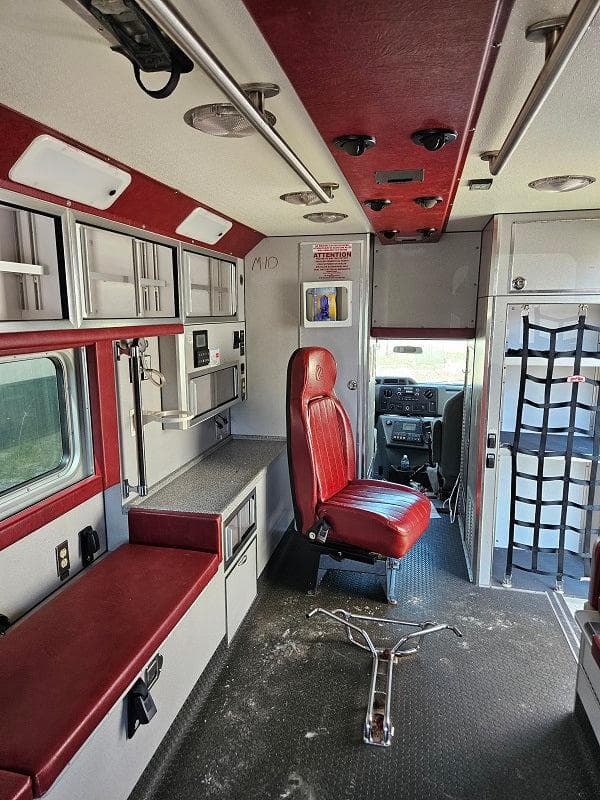 Fire Safety USA Ambulance Fire_Safety_USA 2013 Lifeline Used Ambulance