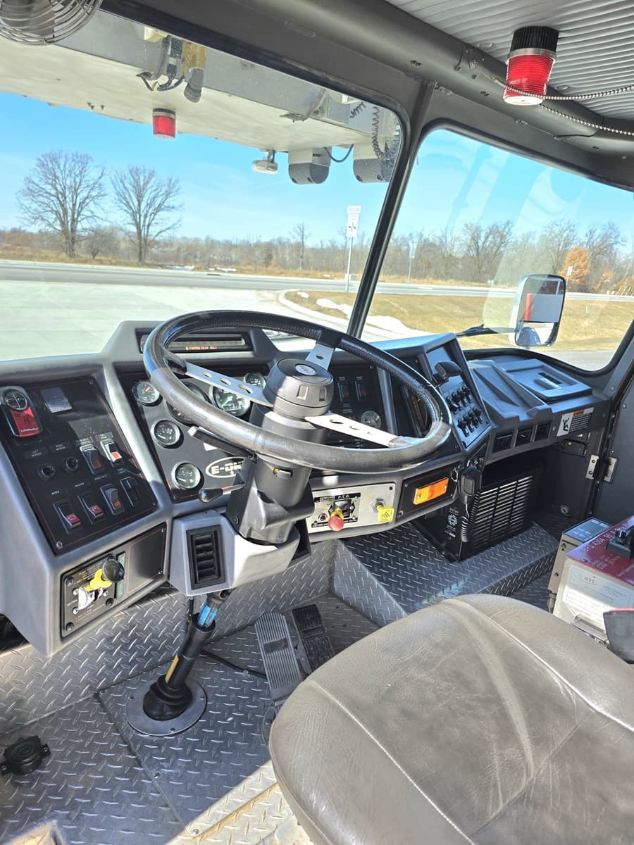 E-ONE Fire Truck Fire_Safety_USA Used 1990 E-One Aerial Platform