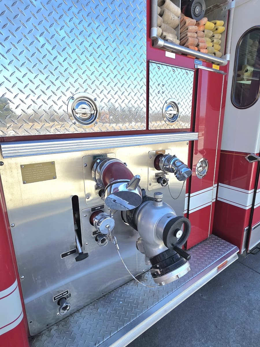 E-ONE Fire Truck Fire_Safety_USA Used 1990 E-One Aerial Platform