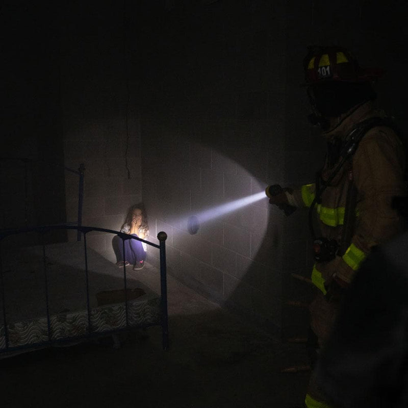 FoxFury Flashlight Fire_Safety_USA Breakthrough® BTS Right Angle Light - Rechargeable