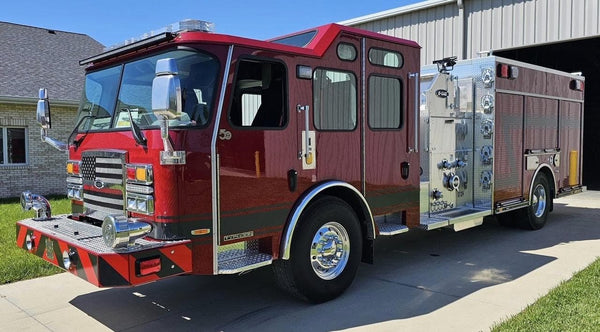 E-ONE Fire Truck Fire_Safety_USA E-One Typhoon Stainless Top Mount Pumper