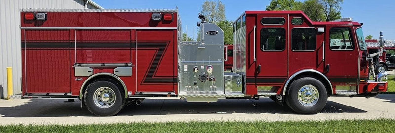 E-ONE Fire Truck Fire_Safety_USA E-One Typhoon Stainless Top Mount Pumper