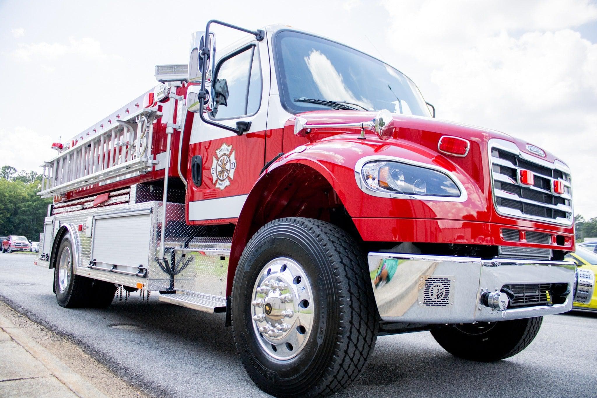 Fouts Fire Fire_Safety_USA Fouts 2,000 Gallon Freightliner CJ Tanker