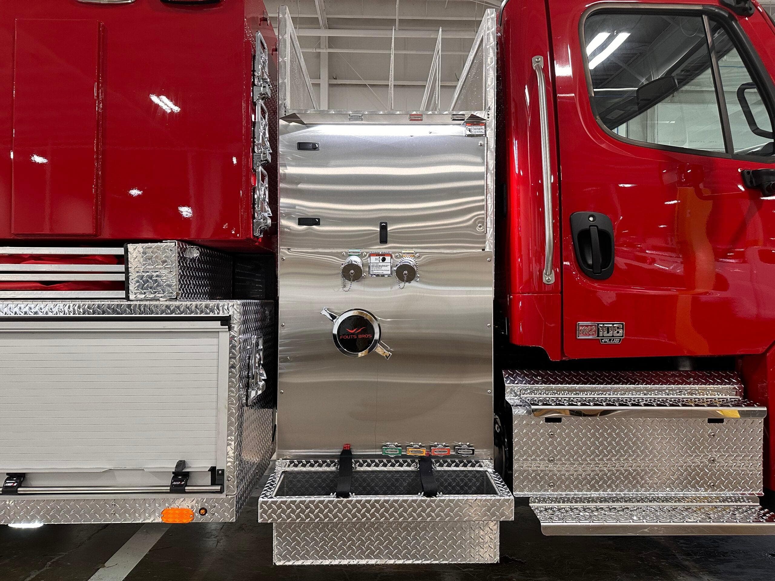 Fouts Fire Fire_Safety_USA Fouts 2,000 Gallon Tanker