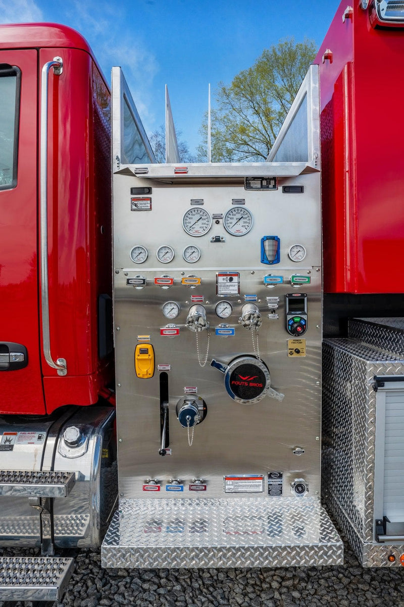 Fouts Fire Fire_Safety_USA Fouts 3,000 Gallon Kenworth Tanker