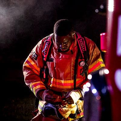 Streamlight Flashlight Fire_Safety_USA Streamlight Survivor® LED Right Angle Flashlight, Rechargeable