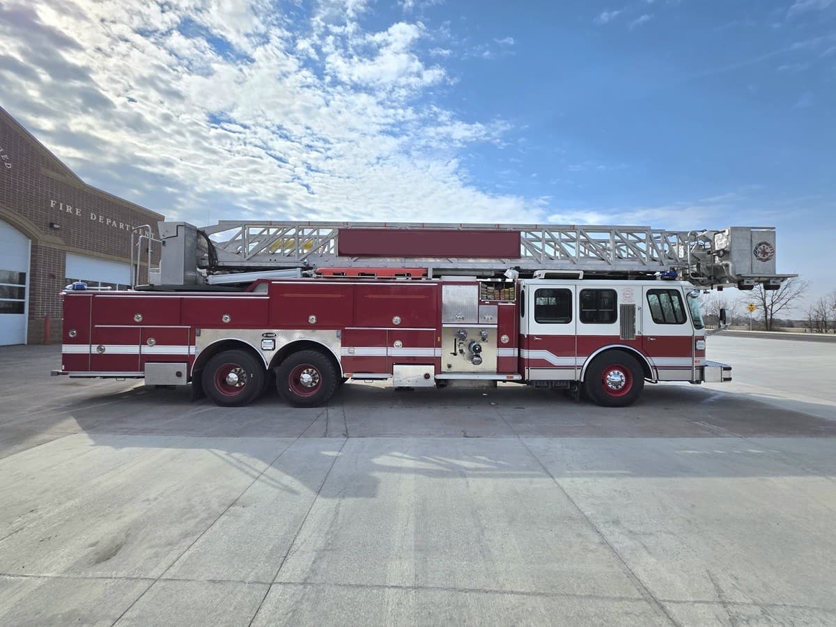 E-ONE Fire Truck Fire_Safety_USA Used 1990 E-One Aerial Platform