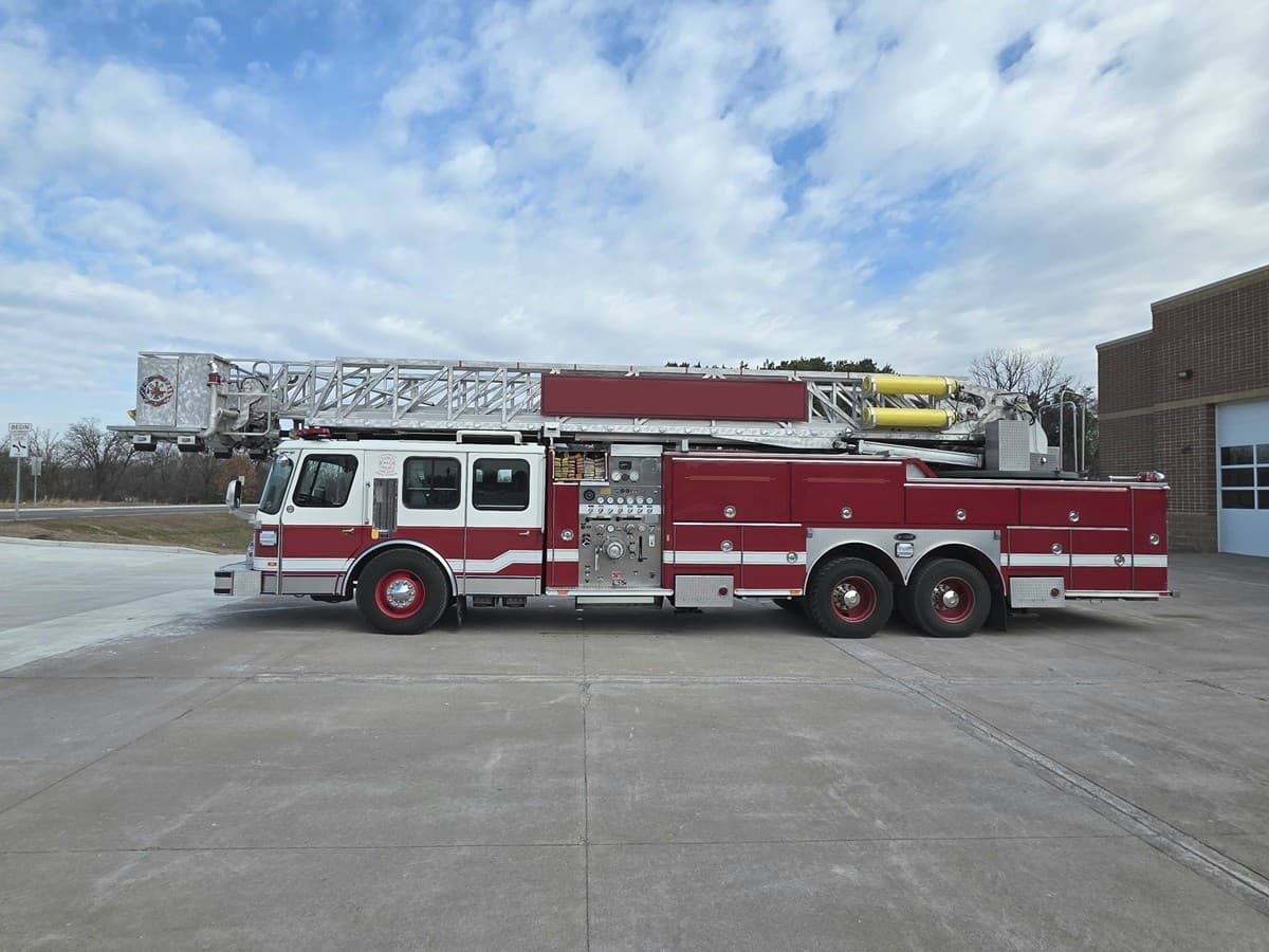 E-ONE Fire Truck Fire_Safety_USA Used 1990 E-One Aerial Platform