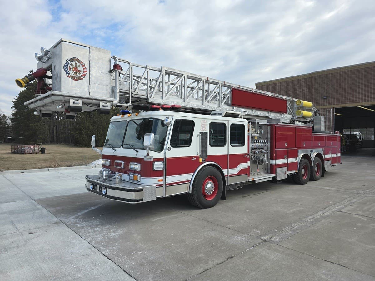 E-ONE Fire Truck Fire_Safety_USA Used 1990 E-One Aerial Platform