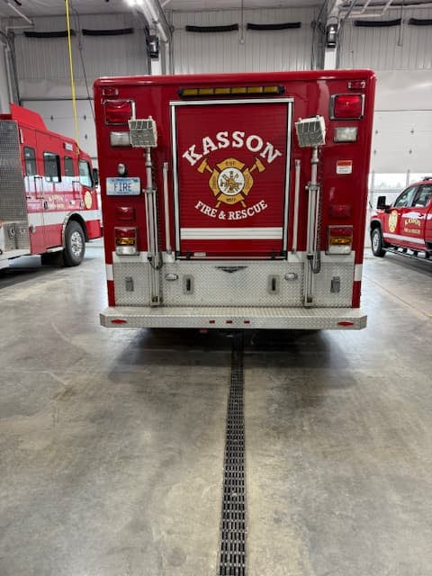 E-ONE Fire Truck Fire_Safety_USA Used 2008 GMC C5500 4x4 Rescue