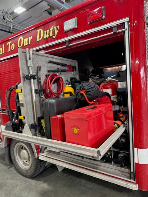 E-ONE Fire Truck Fire_Safety_USA Used 2008 GMC C5500 4x4 Rescue