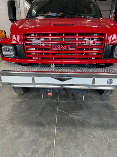 E-ONE Fire Truck Fire_Safety_USA Used 2008 GMC C5500 4x4 Rescue