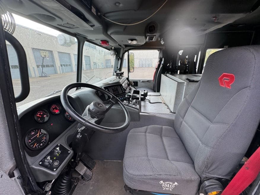 E-ONE Fire Truck Fire_Safety_USA Used 2008 Rosenbauer Rear Mount Pumper