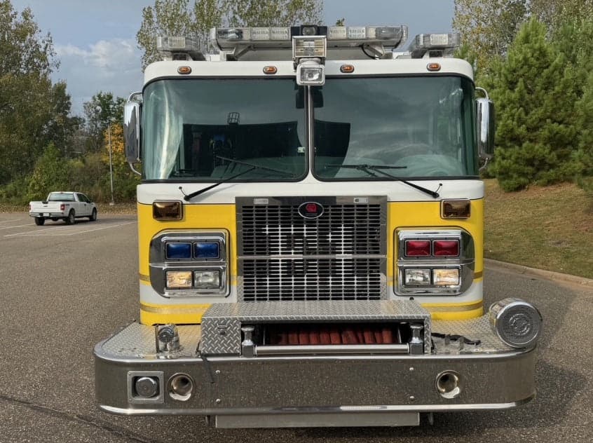 E-ONE Fire Truck Fire_Safety_USA Used 2008 Rosenbauer Rear Mount Pumper