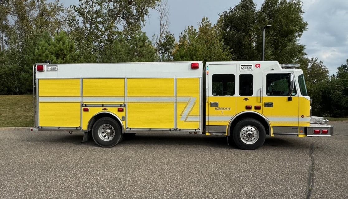 E-ONE Fire Truck Fire_Safety_USA Used 2008 Rosenbauer Rear Mount Pumper