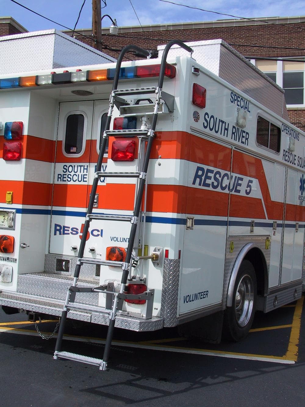 Ziamatic Apparatus Equipment Fire_Safety_USA Ziamatic 15" Width Swing Out & Down Vehicle Ladders
