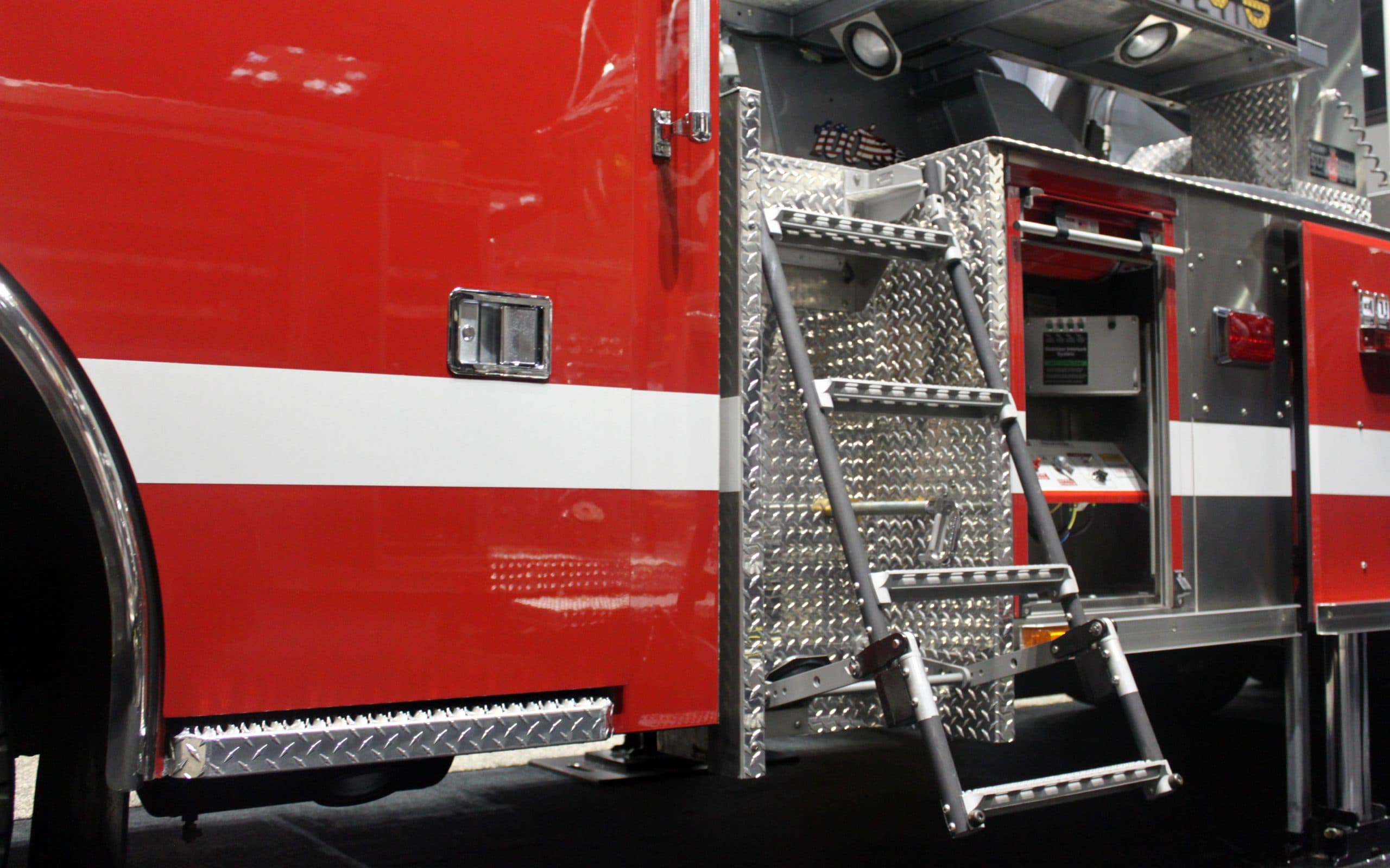 Ziamatic Apparatus Equipment Fire_Safety_USA Ziamatic 18" Width Swing Out & Down Vehicle Ladders
