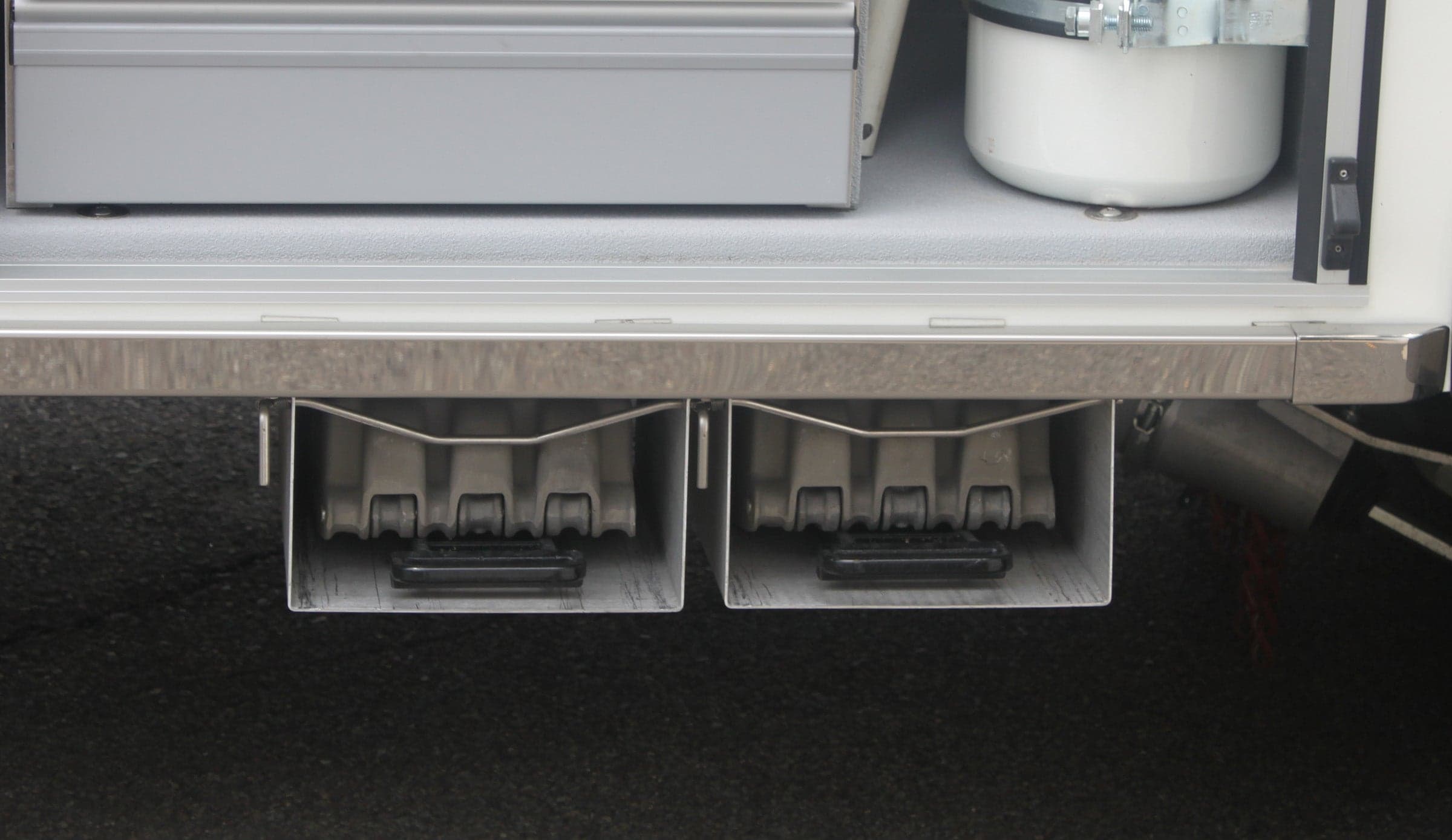 Ziamatic Wheel Chocks Fire_Safety_USA Ziamatic Folding Choc Holder - Horizontal