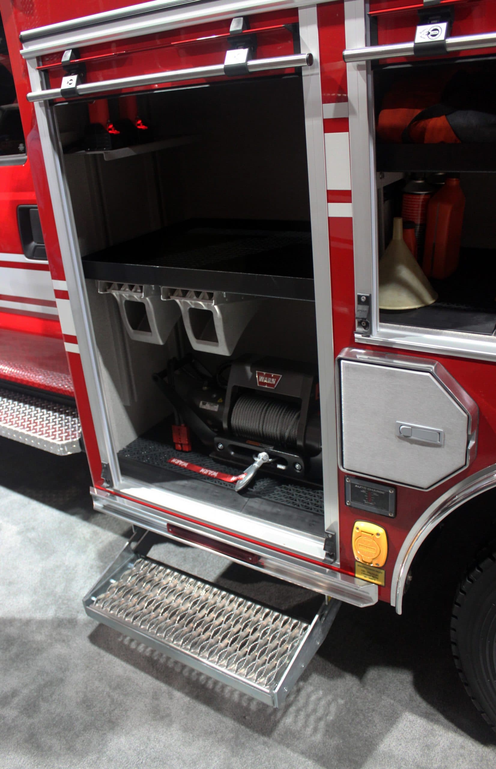 Ziamatic Apparatus Equipment Fire_Safety_USA Ziamatic Manual Vehicle Steps