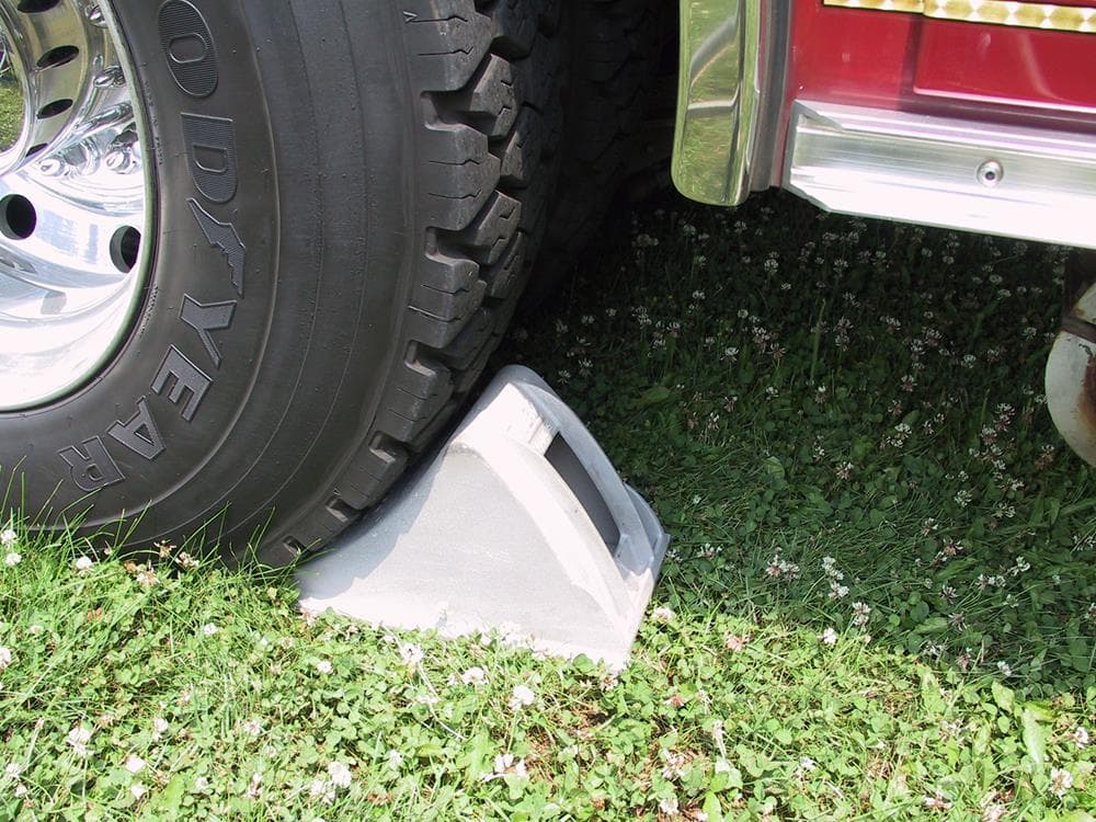 Ziamatic Wheel Chocks Fire_Safety_USA Ziamatic Wildland Base Plate for AC-32 Choc