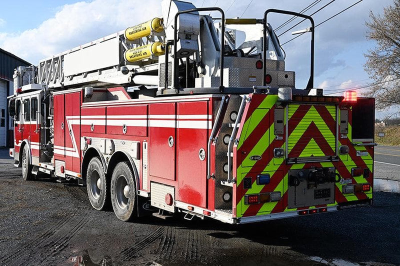 E-ONE Used Fire Truck Fire_Safety_USA 2008 E-One 95ft Platform